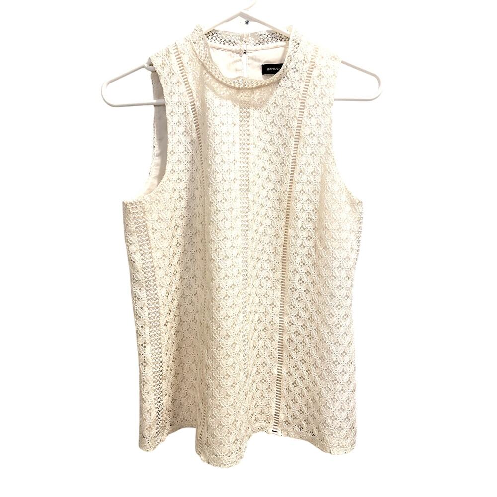Banana Republic Lace Sleeveless Top (Small)